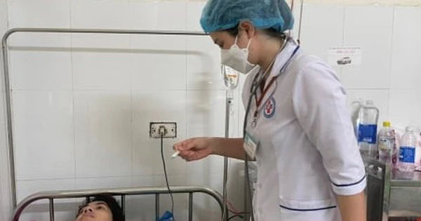 Hậu quả của việc ăn bánh mì độc hại tại chợ: Cảnh báo nguy cơ ngộ độc thực phẩm