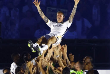 Real Madrid 2023/2024: Cuộc diễu hành vinh quang và lời chia tay xúc động của Kroos