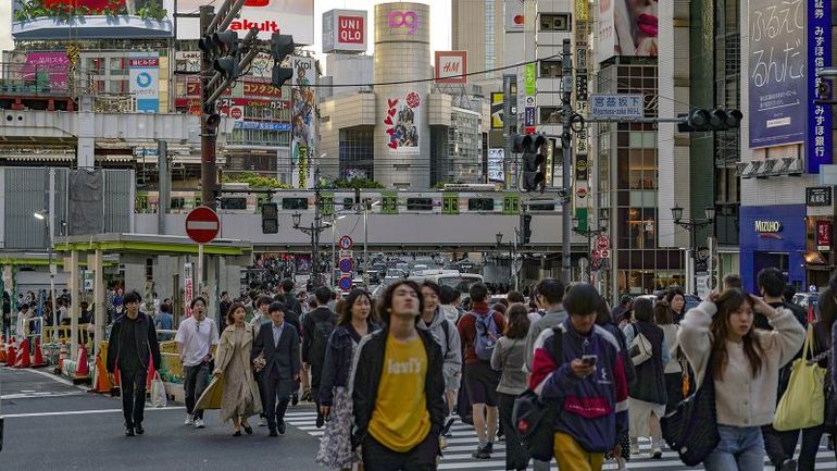 Tokyo's Trendy District Implements Public Drinking Ban
