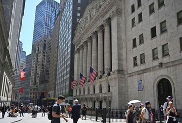 Technical Issue Halts Trading of Multiple Stocks on New York Stock Exchange