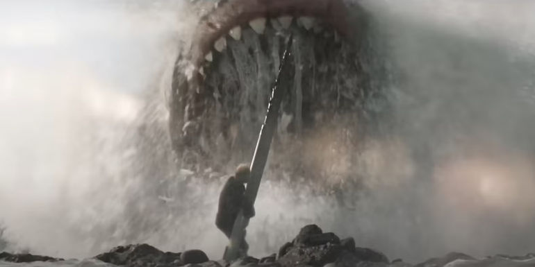 A meg lunges at Jonas Taylor in Meg 2 The Trench