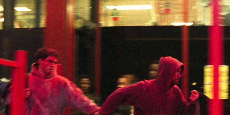 Ben Safdie and Robert Pattinson running in Good Time