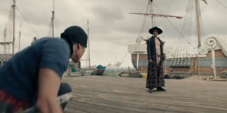 Mackenyu as Zoro vs. Steven John Ward as Dracule Mihawk in One Piece season 1