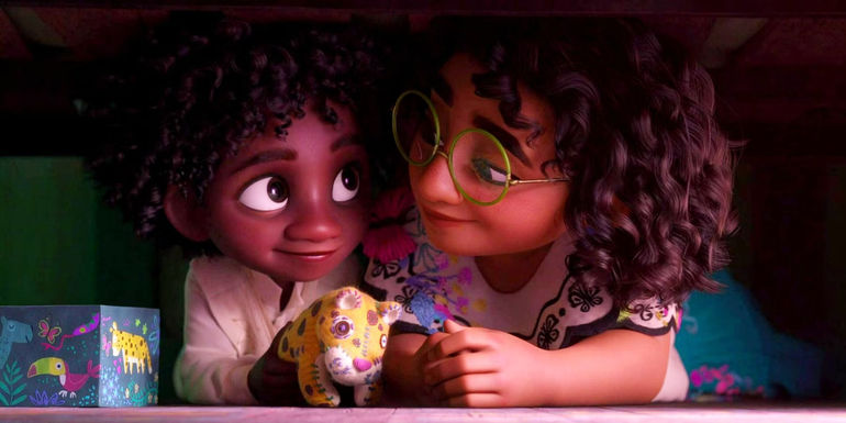 Antonio and Mirabel under the bed in Encanto