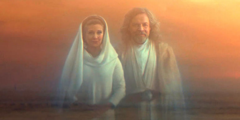 Carrie Fisher's Leia Organa and Mark Hamill's Luke Skywalker as Force ghosts on Tatooine in Star Wars: The Rise of Skywalker
