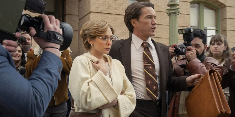 Candy and her lawyer Don Crowder outside the courthouse surrounded by reporters in Love & Mercy 