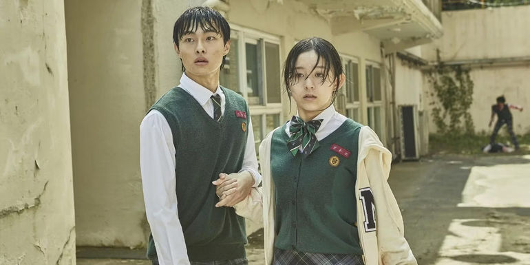 Yoon Chan-young and Park Ji-hu as Lee Cheong-san and Nam On-jo in All of Us Are Dead