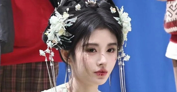 Cúc Tịnh Y gây tranh cãi khi sử dụng sương sa hạt lựu quá chú trọng, nhận phản hồi tiêu cực từ cộng đồng mạng: Thực sự đã đến lúc cần thay đổi đi!