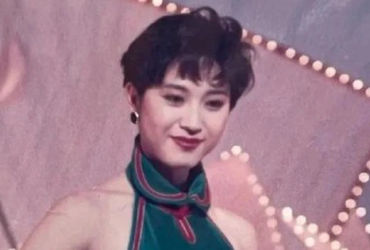 Đẹp rạng ngời tuổi 58: Hoa hậu tóc ngắn kiêm sắc đẹp nổi bật Hong Kong