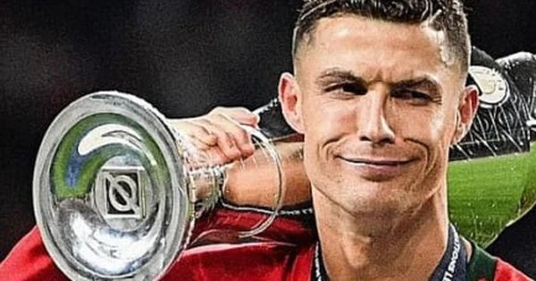 Cristiano Ronaldo vượt mốc chạm đến kỷ lục thế kỷ 21
