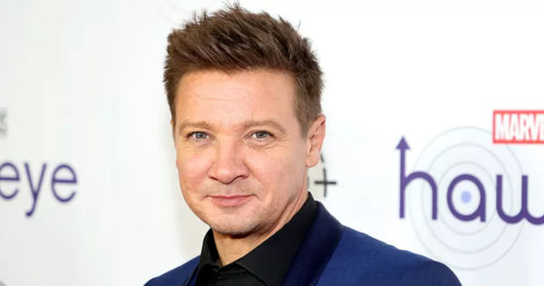 Sao Marvel tỏ ra lo lắng khi trở lại làm việc sau vụ tai nạn đáng sợ