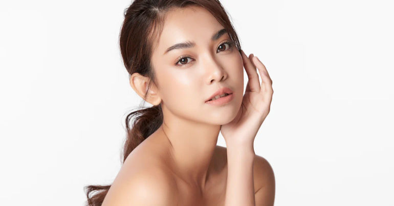 The Must-Have Balm Cleanser That's Sweeping Beauty Editors and Shoppers Off Their Feet