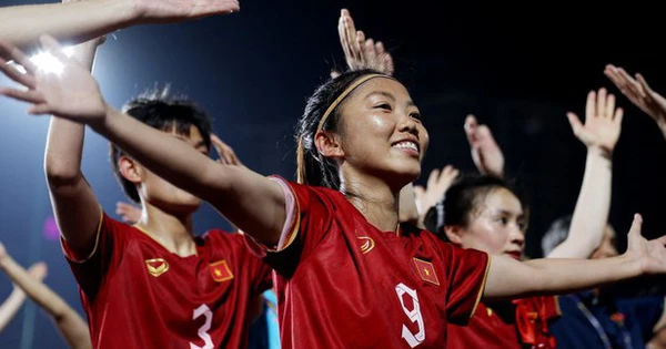 Bóng đá nữ Việt Nam: Hành trình tăng tốc chóng mặt