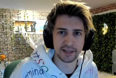 Shaq's Fascination with xQc's Mega Kick Creates Ripples in Live Streaming World