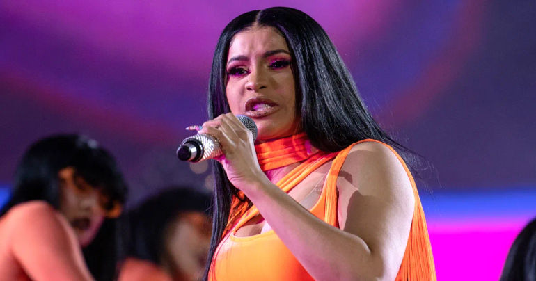 Cardi B's Fiery Confrontation: Watch What Happens When a Concertgoer Dares to Throw a Drink!