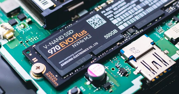 Samsung có kế hoạch đột phá, giá ổ SSD tăng vọt