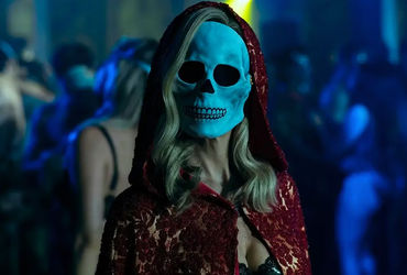 Terrifying Convergence: House of Usher's Final Reunion Amidst an Imminent Demonic Menace