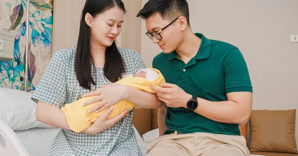 Bí mật hành trang đi đẻ khiến TikToker mất ngôi HOT