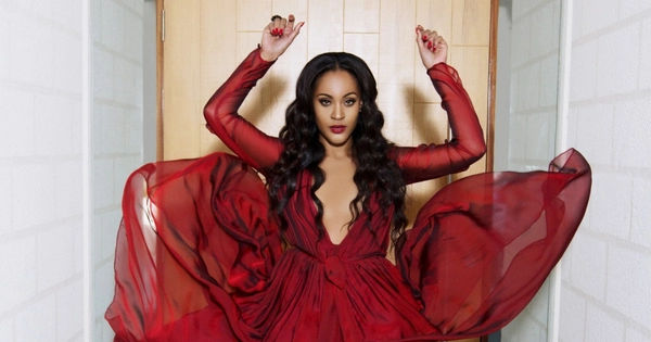 Ngôi sao quốc tế Shontelle tham gia đêm chung kết Hoa hậu Trái Đất Việt Nam