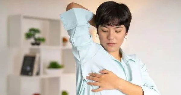 8 dấu hiệu giúp bạn phát hiện sớm khả năng có khối u đang phát triển trong ngực