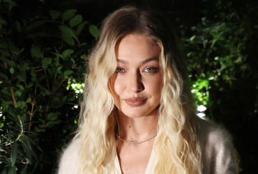 The Ultimate Celebrity-Approved Fashion Staple That Costs Just $20 - You Won't Believe Your Eyes!