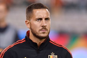 Eden Hazard Stuns Football World with Unexpected Retirement at 32: A Career Cut Short