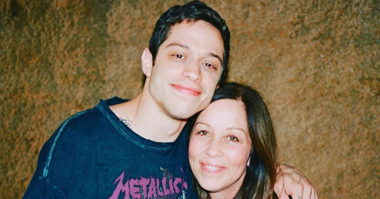 Pete Davidson Playing Matchmaker: Setting His Mom Up With the Perfect Partner – A Hidden Gem!