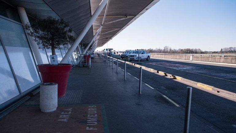 Dramatic Emergency: French Airports Cleared Amidst Security Threats!