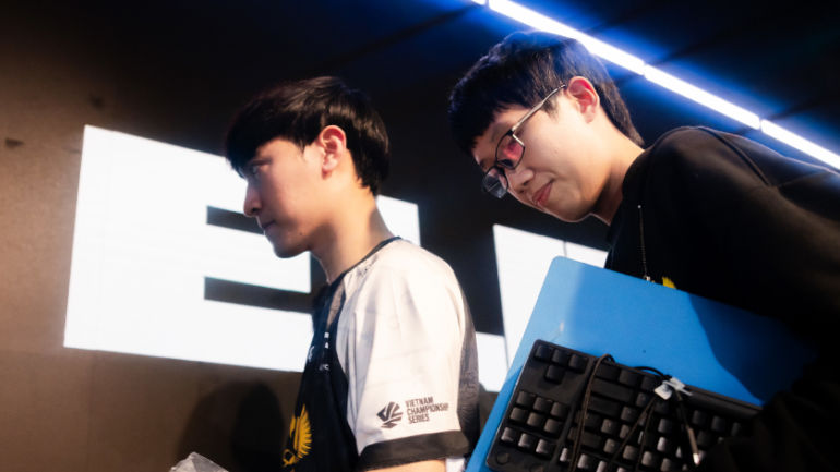 Kati và HLV GAM hợp tác, fan VCS tin tưởng sẽ thấy đội hình vô cùng mạnh mẽ