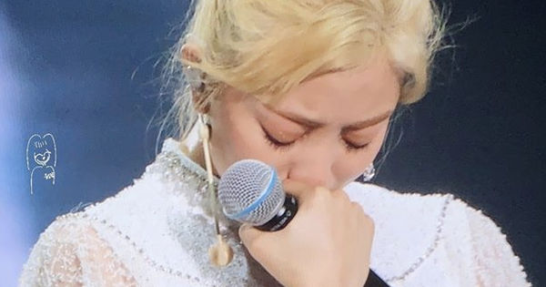 Trưởng đội nhóm TWICE: Cả 8 năm qua, tôi đã sống một cuộc sống không còn con người