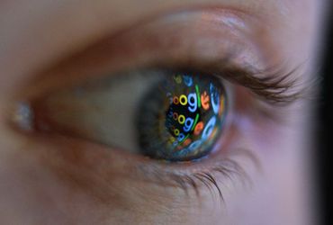AI Boosts Google's Potential, but Super Bowl Ad Fumble Looms in 2024: Expert Prediction