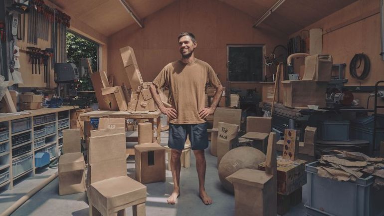 Transforming Cardboard into Functional Furniture: A Stunning Display