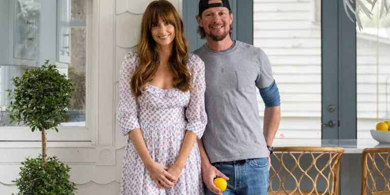 Is 'Happy to be Home with the Benkos' a Must-Watch? An Overview of Reviews