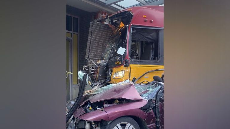 Fatal Crash Involving Metro Bus Leaves 1 Dead and 12 Injured, Building in Seattle Damaged