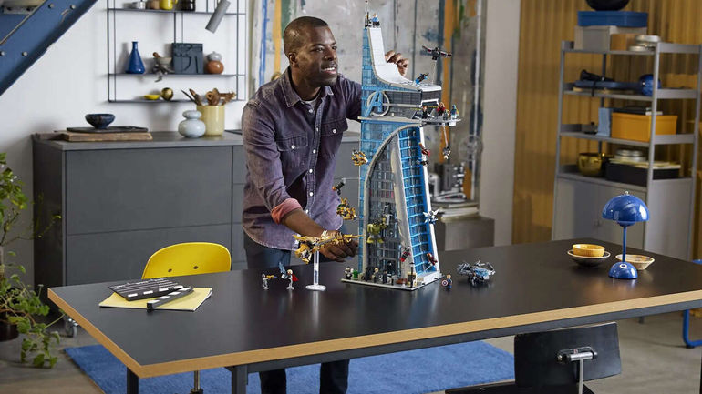 Lego Avengers Tower: Celebrating the MCU's Most Glorious Era