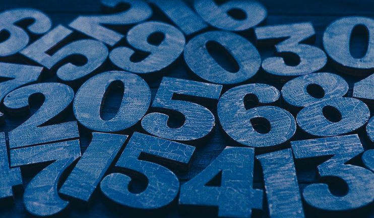 Key Insights for a Productive Week: Customer Satisfaction, Promotions, and Hybrid Working Statistics