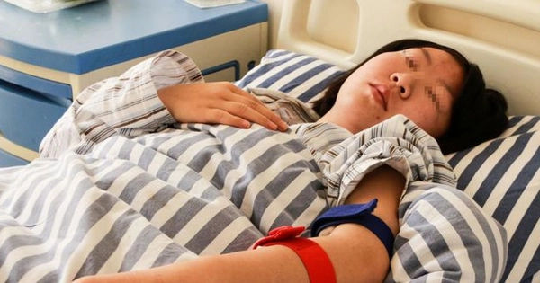 Nhìn nhẹ qua nốt ruồi ở chỗ ít ai quan tâm, người phụ nữ hối hận khi căn bệnh đã lan xa