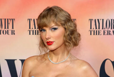 Unveiling the Unnoticed Taylor Swift Allusions During the Chiefs vs Eagles Game