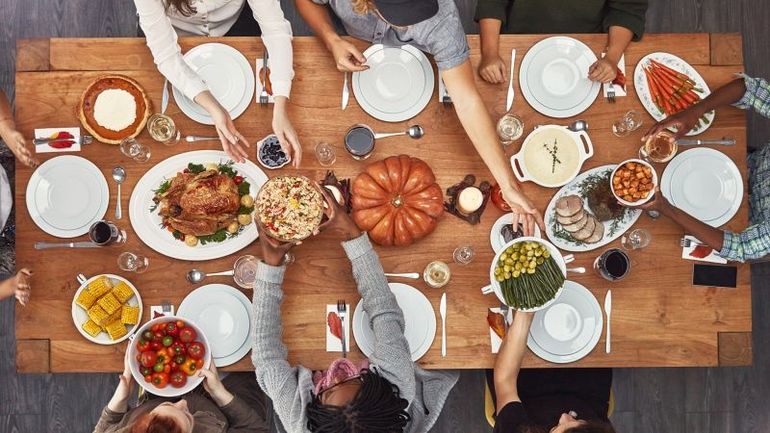 Expert Advice on Navigating a Risky Thanksgiving Buffet