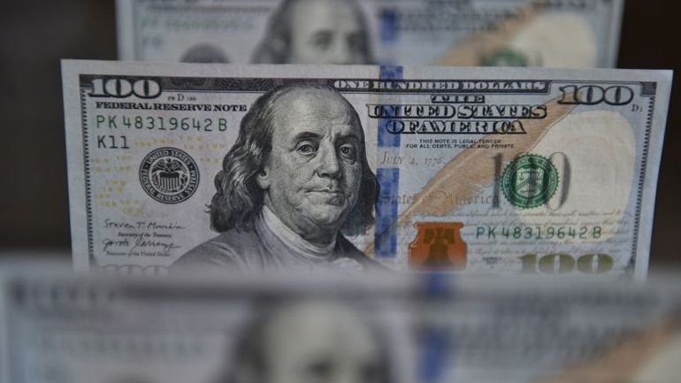 The Dollar's Challenging Month: A Silver Lining in Sight