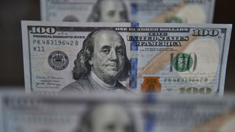 The Dollar's Challenging Month: A Silver Lining in Sight