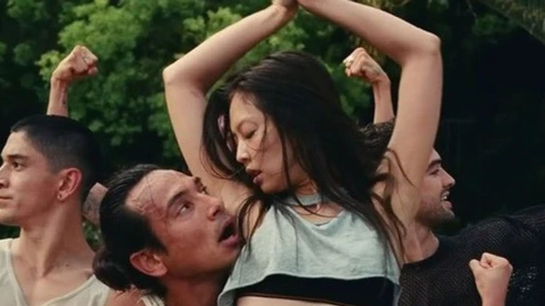 Kpop: Đang bị lợi dụng?