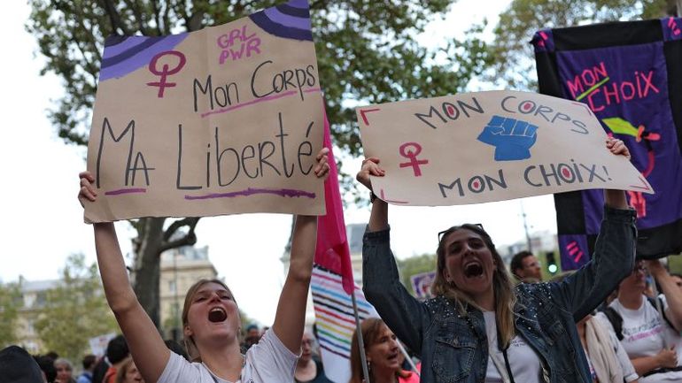 French Lawmakers Push to Codify Abortion Rights in the Wake of Roe v Wade