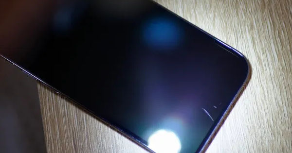 Thử nghiệm iPhone 14 Pro với miếng dán màn hình: Kết quả đáng ngạc nhiên sau 1 năm sử dụng