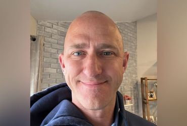 Off-duty pilot charged with mid-flight attempt to disable plane's engines