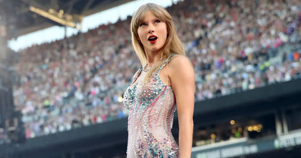 Taylor Swift: Vượt lên khó khăn trong tour diễn mệt mỏi