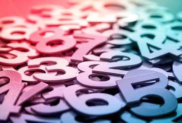 Unveiling Out-of-Home Trends: 5 Intriguing Stats to Kickstart Your Week