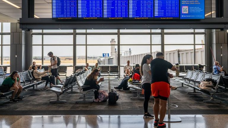 FAA Establishes New Panel to Tackle Air Traffic Controller Fatigue after Multiple Near Misses, Sources Confirm