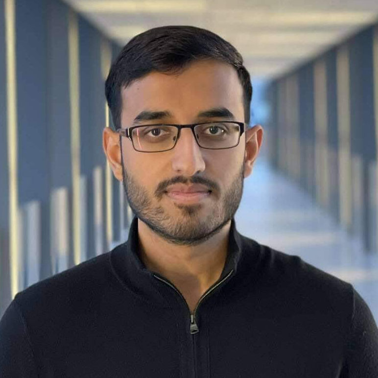 Reviewer Mokhash Parmar photo