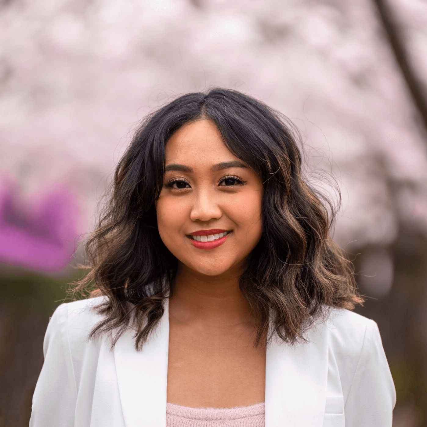 Reviewer Niki Bagasani photo